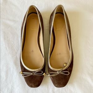 Lilly Pulitzer brown suede flats size 6
